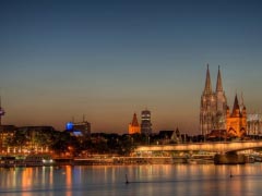 Kölln Kaitlyn Dom Dom Church City Skyline